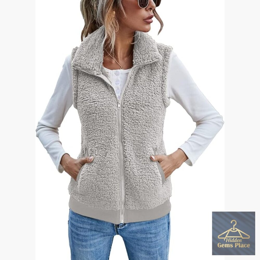 Women's Fleece Vest with Pockets, Zip Up Sleeveless Jacket for Fall Winter